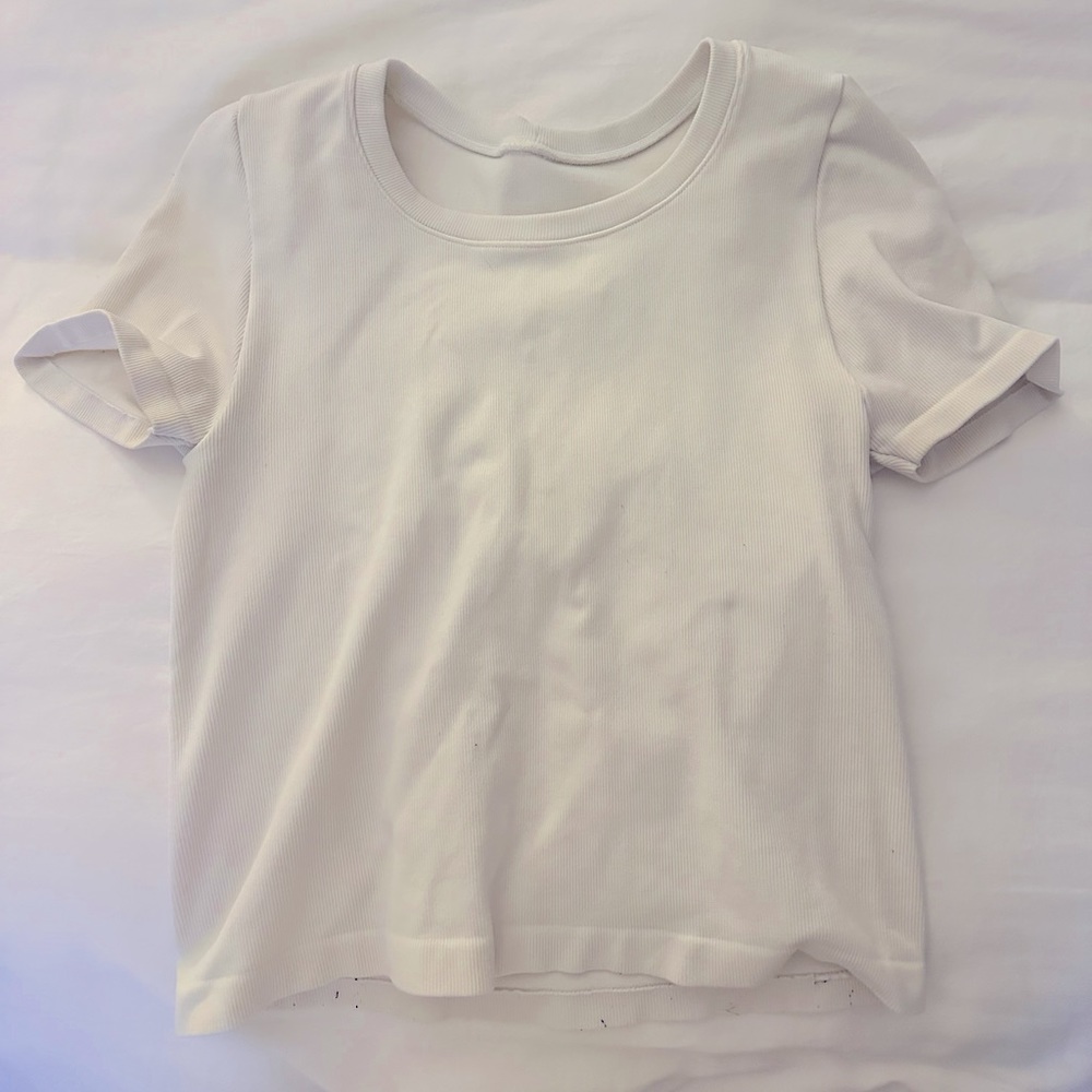 Women’s Vuori White Workout Top